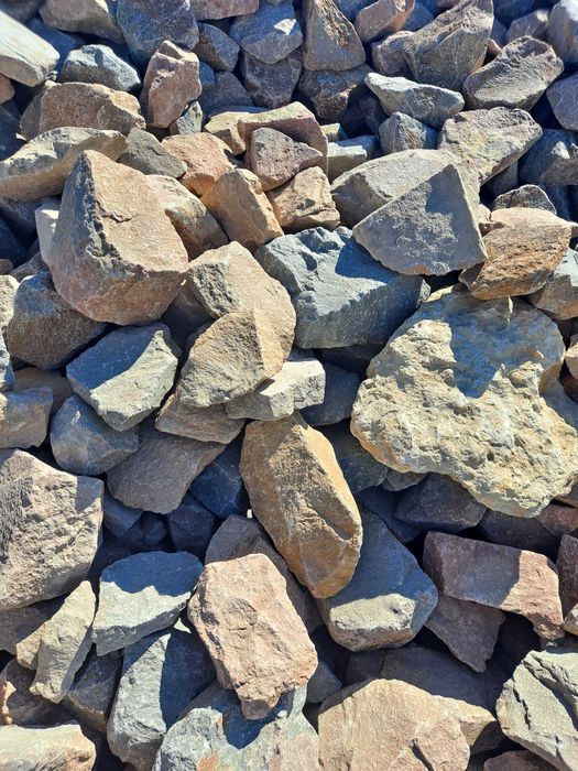 Kamień na skarpy, głazy, głaz porfirowy, porfir, 90-250 mm, transport.