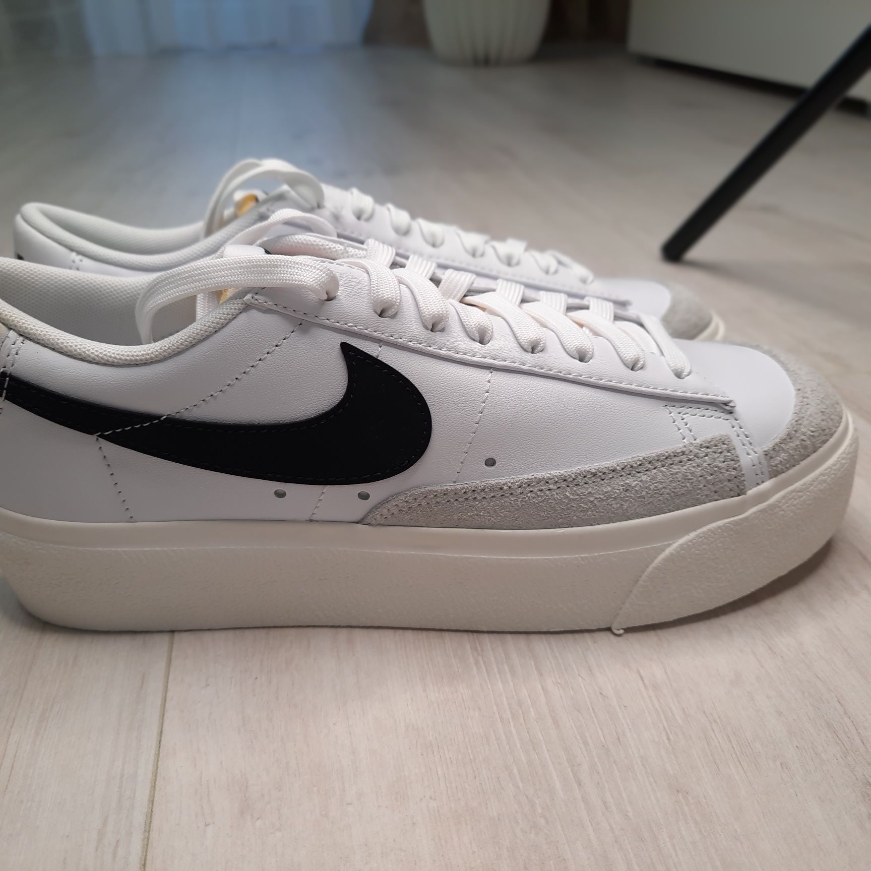 Оригінальні кеди Nike Blazer Low Platform DJ0292-101