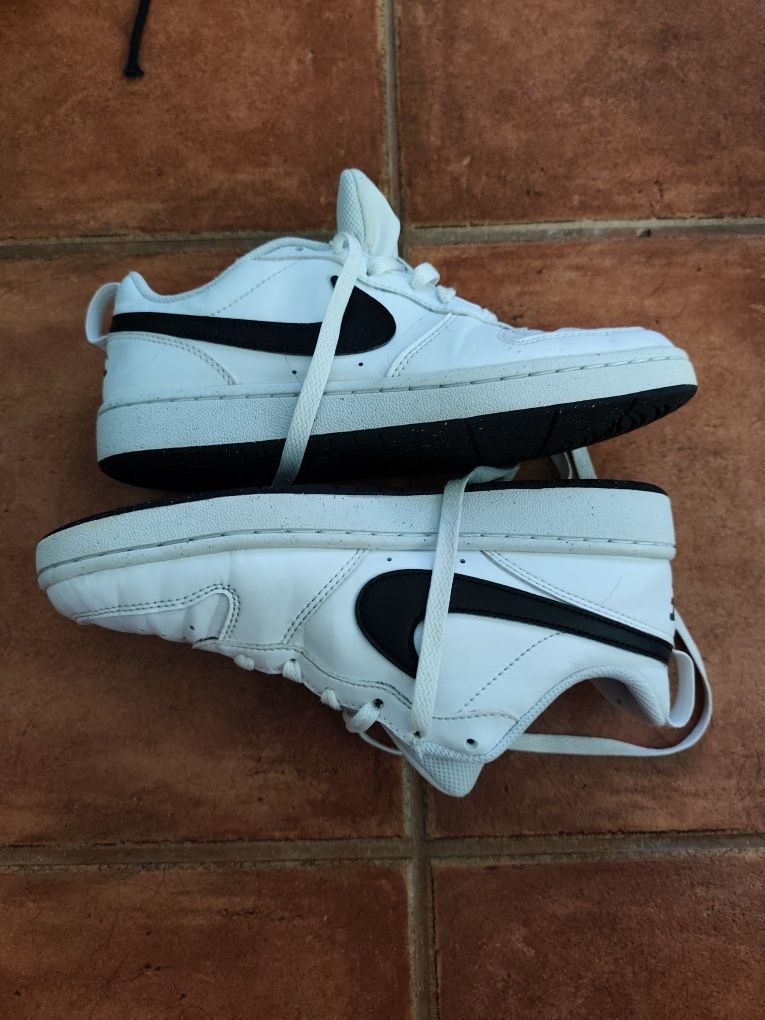 Sapatilhas Nike brancas/pretas
