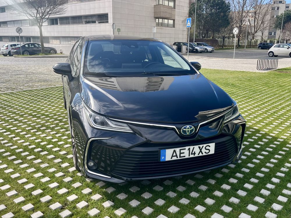 Toyota Corolla sedan 1.8 Hybrid Exclusive