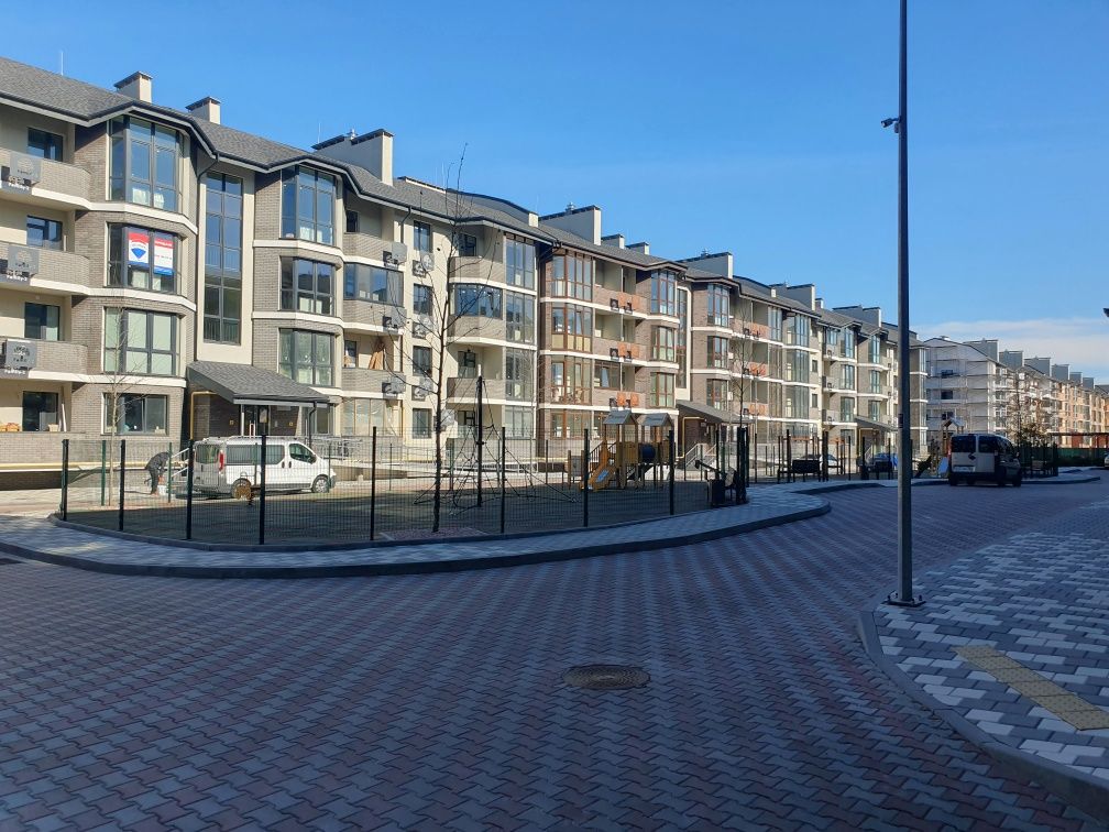 Без %, 3к, ЖК Family 2, Гатное, 85м2, кирпич, метро Теремки