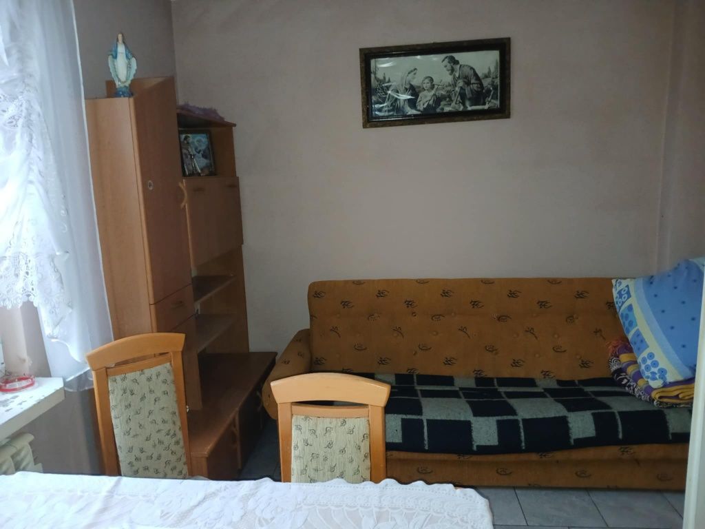 Wynajmę siedlisko z domem i zabudowaniami