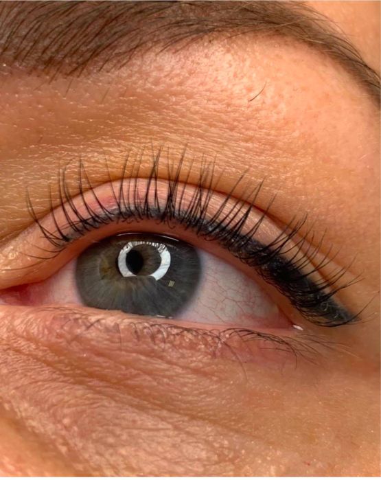 Нарощення вій Троєщіна