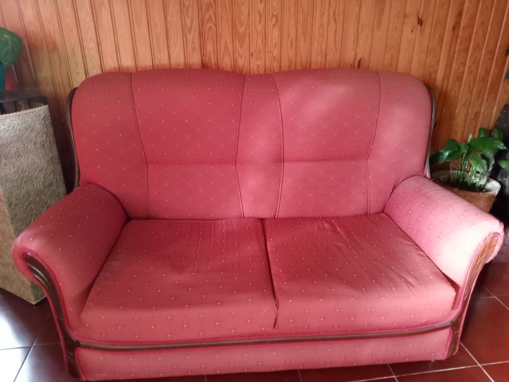 Vendo sofá de dois lugares em muito bom estado