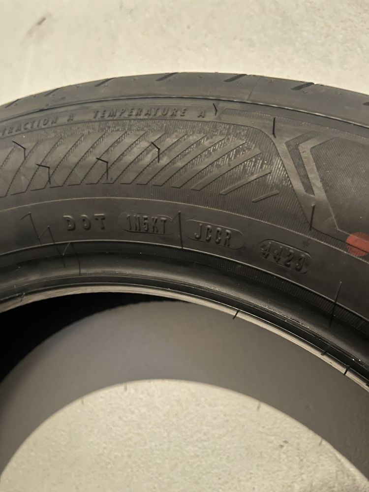 Nowe 215/60/R17 96H Goodyear EfficientGrip2 SUV