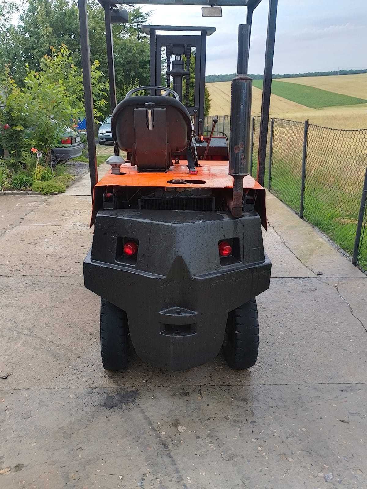 Wózek widłowy GPW