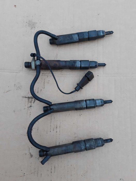 Golf IV 1.9 TDI 110KM Wtryski komplet wtrysk sterujacy