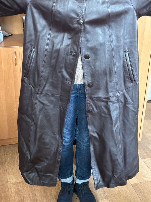 Шкіряний плащ з теплою підкладкою