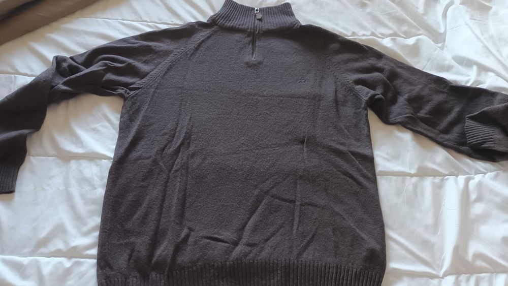 Camisola de lã da Sacoor