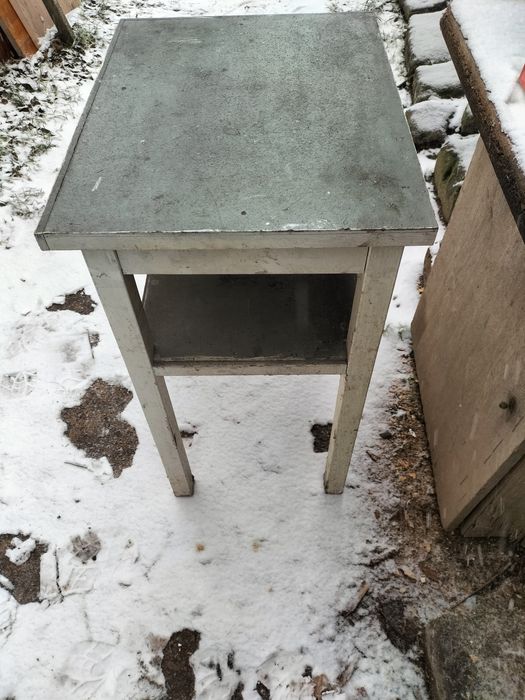 Stolik drewniany z PRL