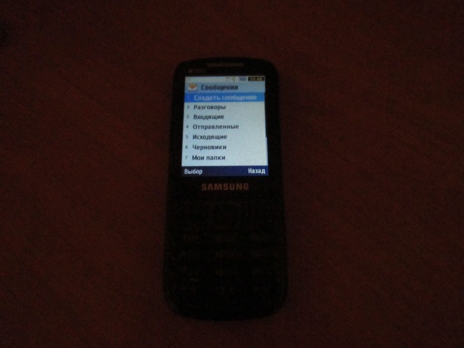 телефон .SAMSUNG на 2 сим-карты