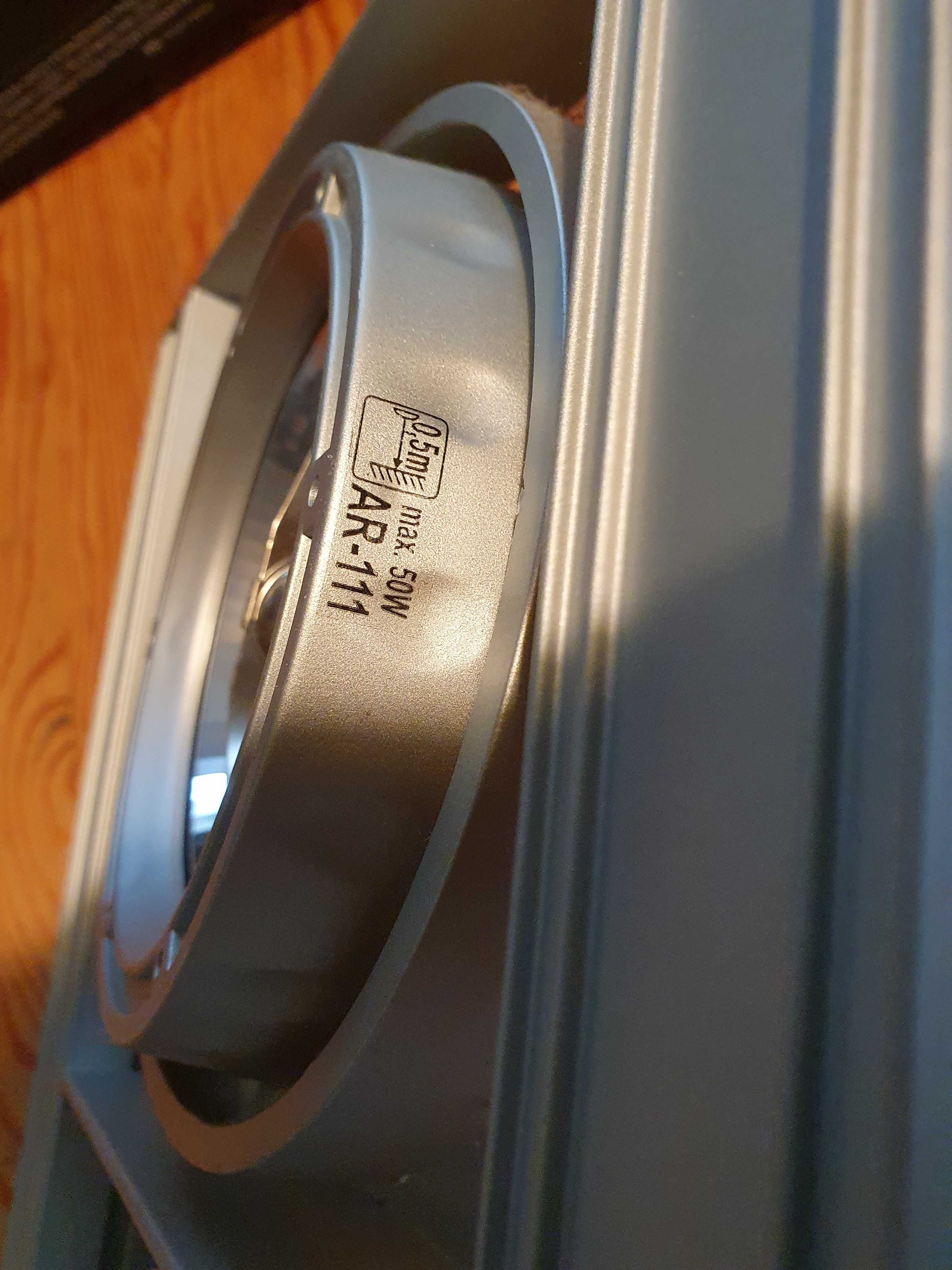 Lampa sufitowa z 4 ruchomymi reflektorkami