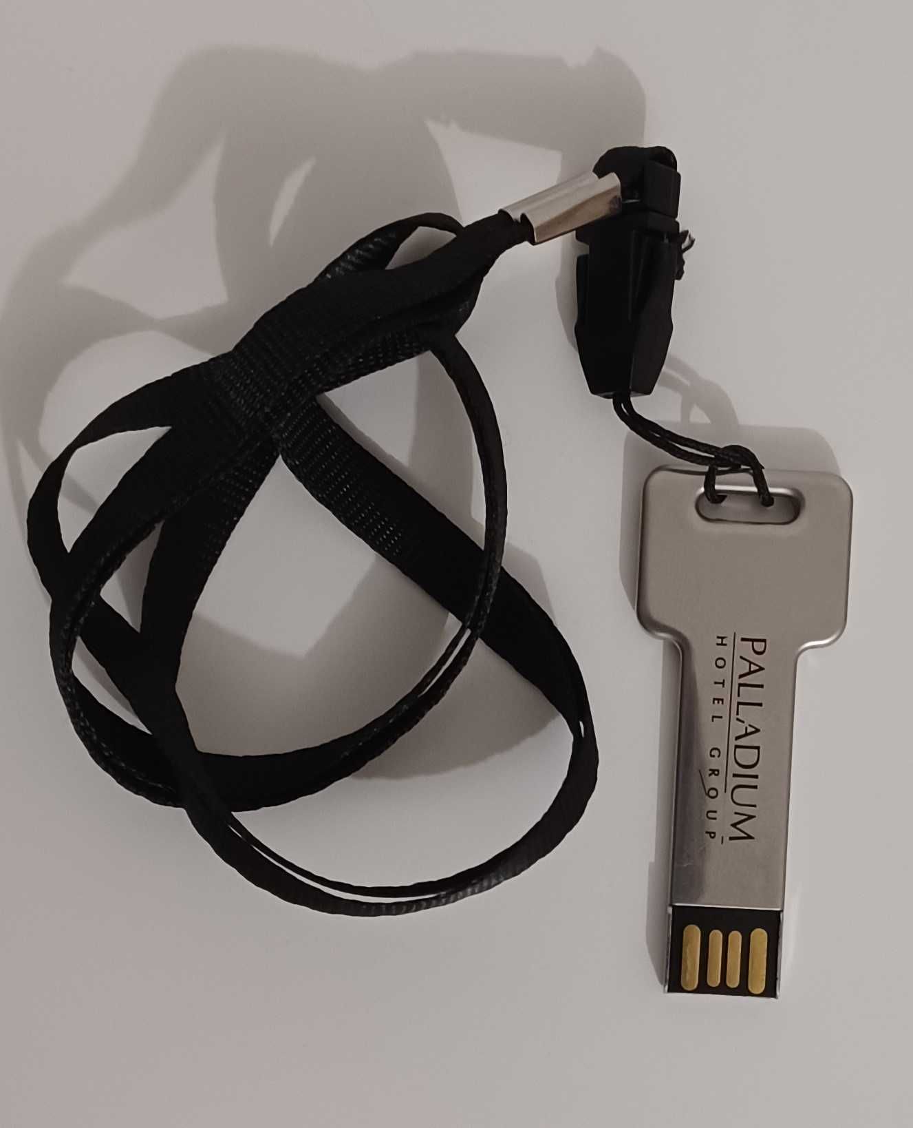 Pen drive 4GB nova
