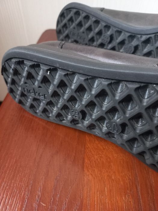 Прода новые женские туфли