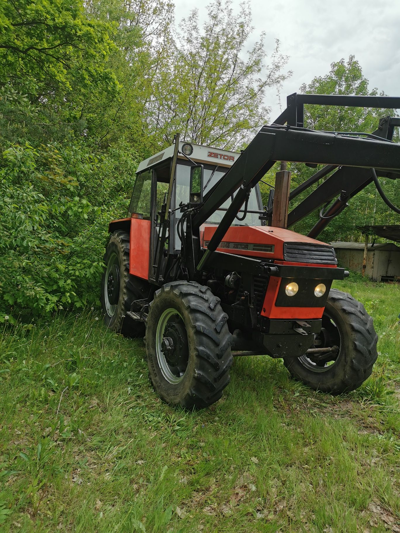 Zetor 8045 z turem