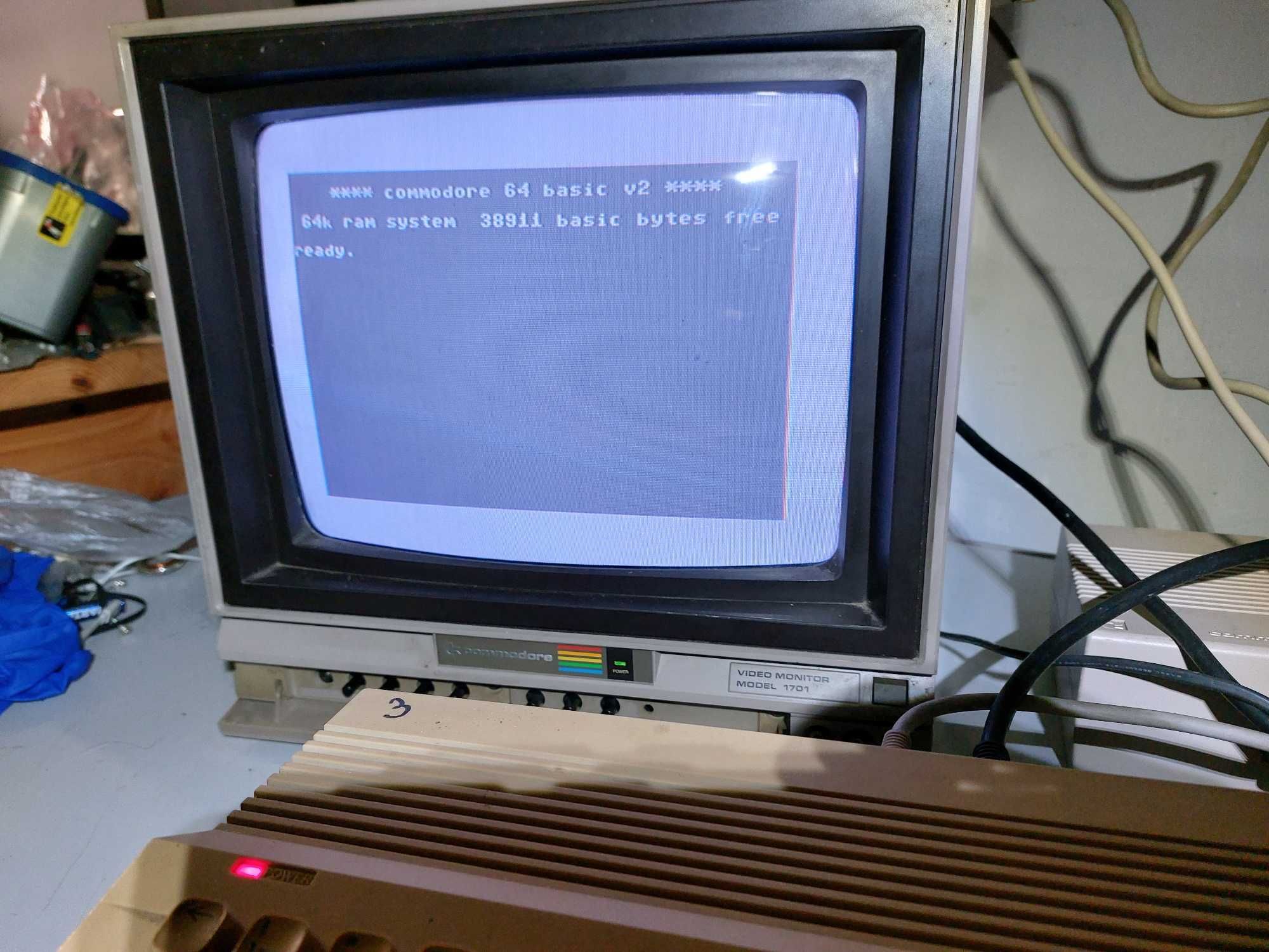 Commodore C64 komputer