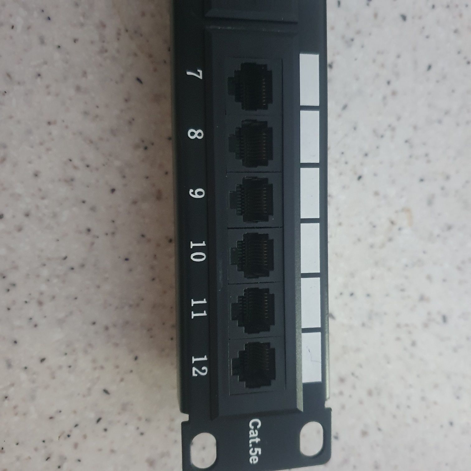 PATCH PANEL RJ-45 do szafy  RACK 10 12 portow RJ45
