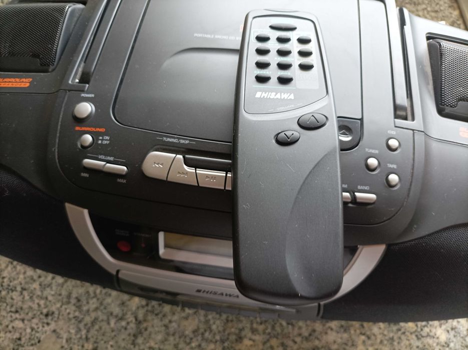 Radio Leitor de Cd e Cassetes, a pilhas e corrente eletrica