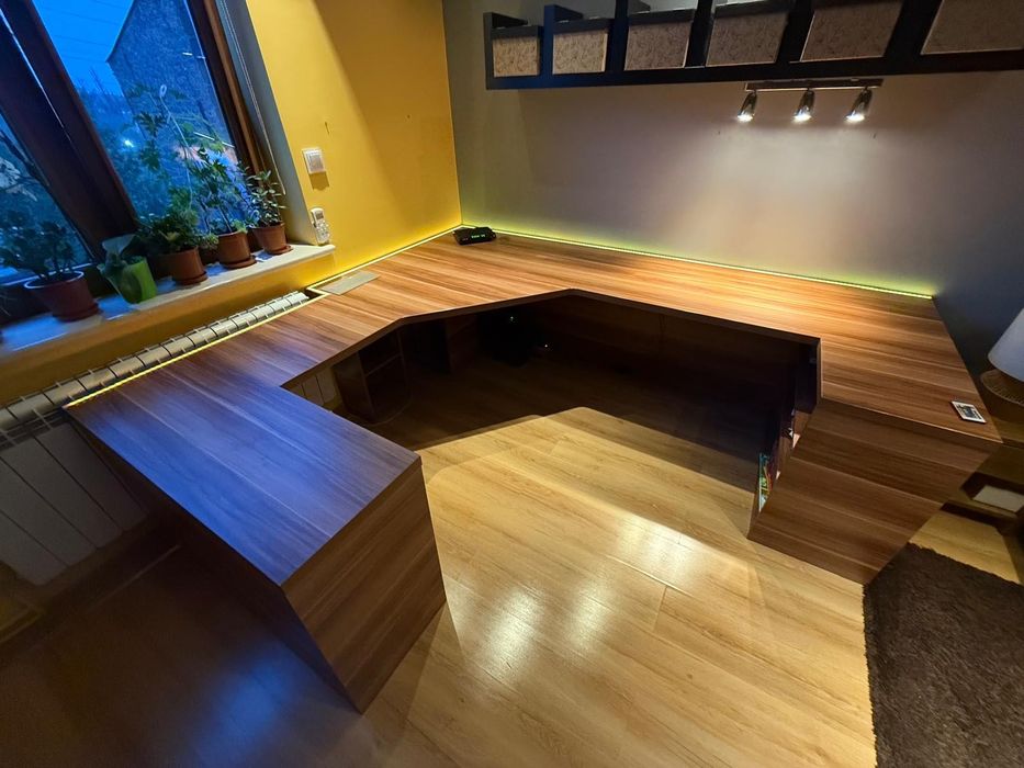 Duże biurko dla gamera wykonane na zamówienie