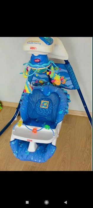 Sprzedam huśtawkę dziecięcą.