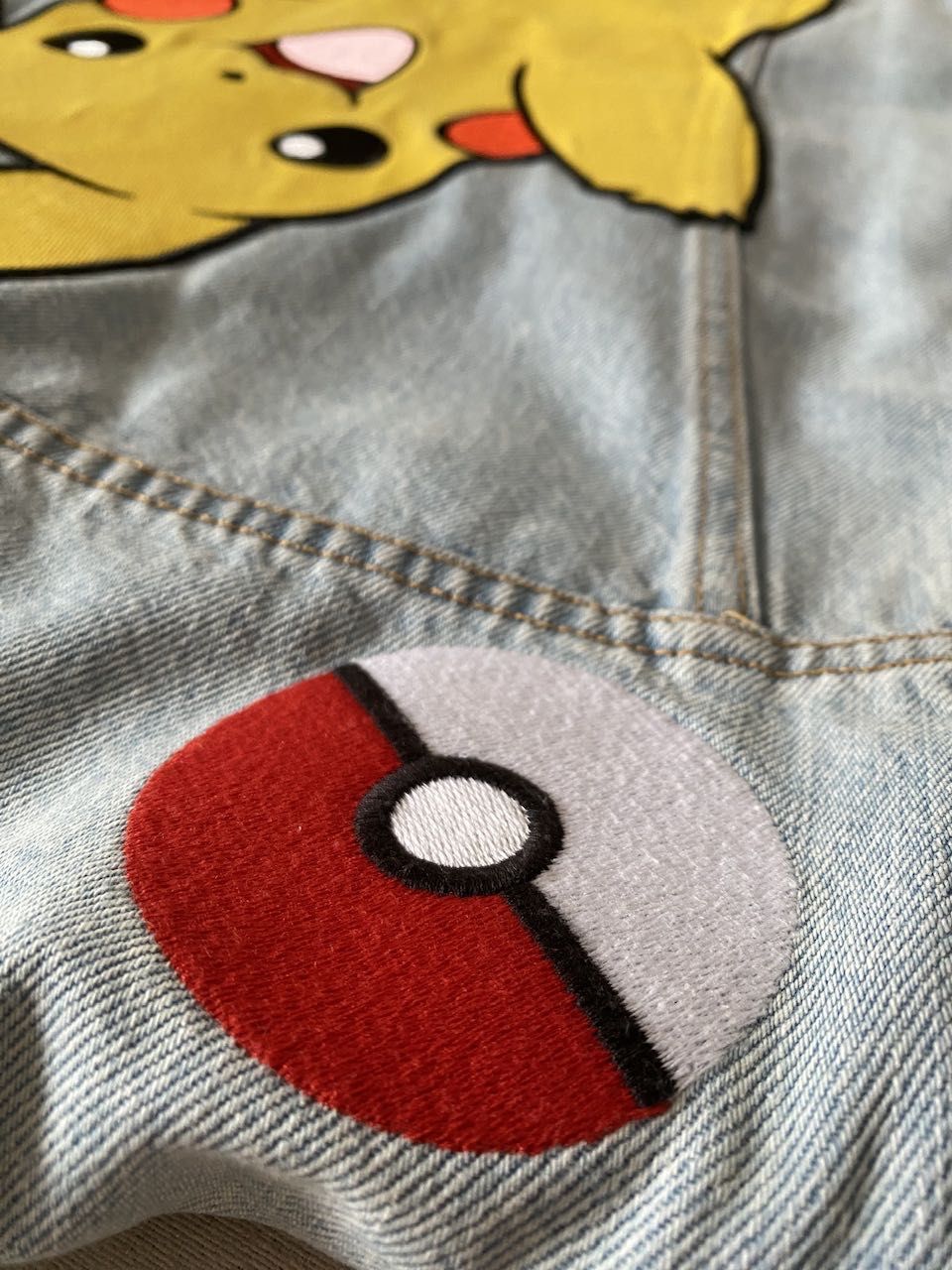 Levis X Pokemon куртка джинсовая