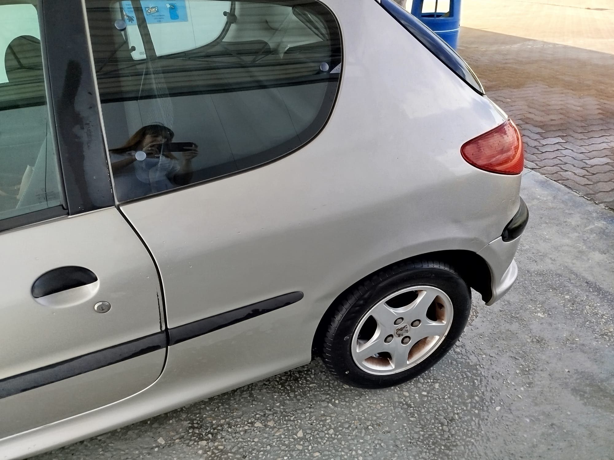 Vendo Peugeot 206 HDI comercial