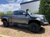 Toyota Tundra 5,7 TRD OFF ROUD