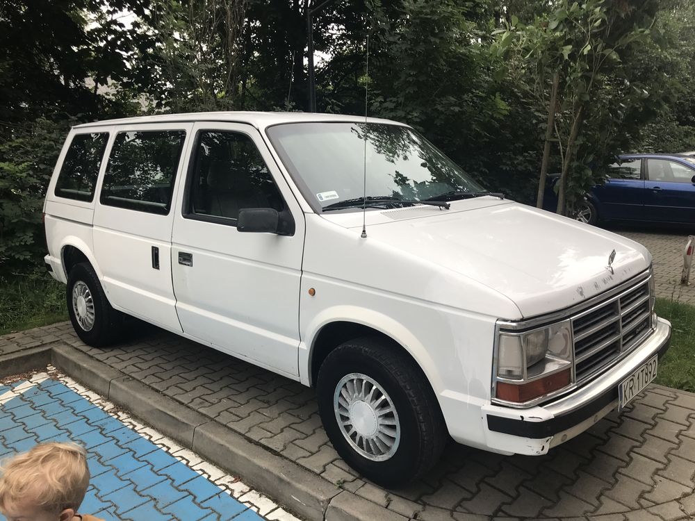 Chrysler Voyager 3.0 V6 (1990, 1st gen, babcia) - uszkodzony
