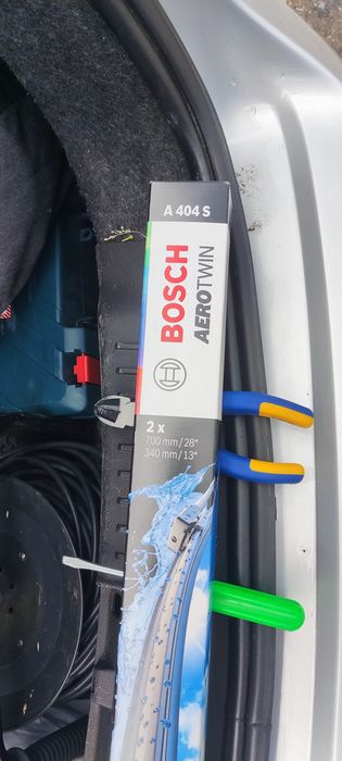 Щітки склоочисника Bosch Aerotwin A404s 700x340