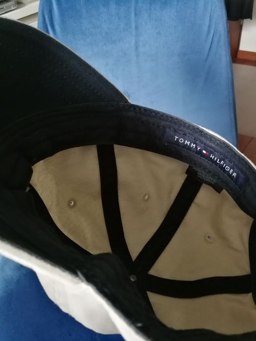Tommy Jeans Tommy Hilfiger beżowa czapka z daszkiem wiosna lato 2025