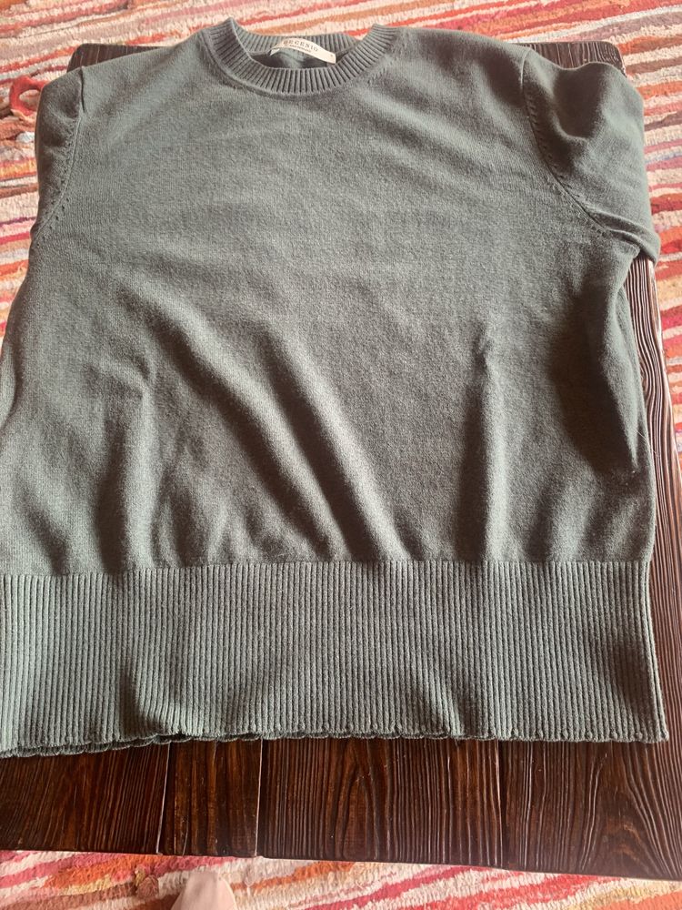 Camisola de malha . Marca Decenio