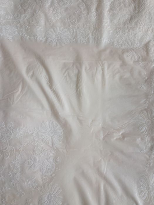 Продається клейонка на стіл.