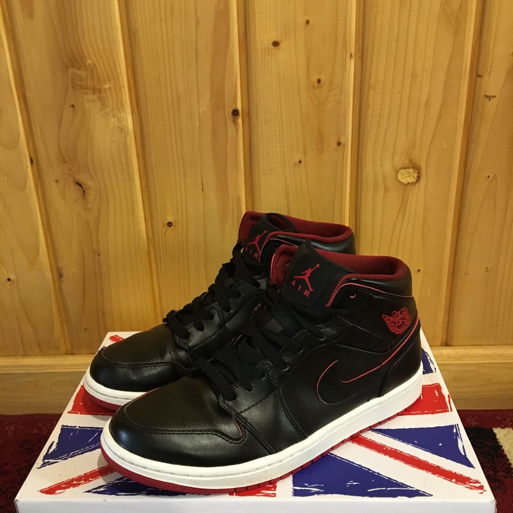 Nike Air JORDAN 1 Mid