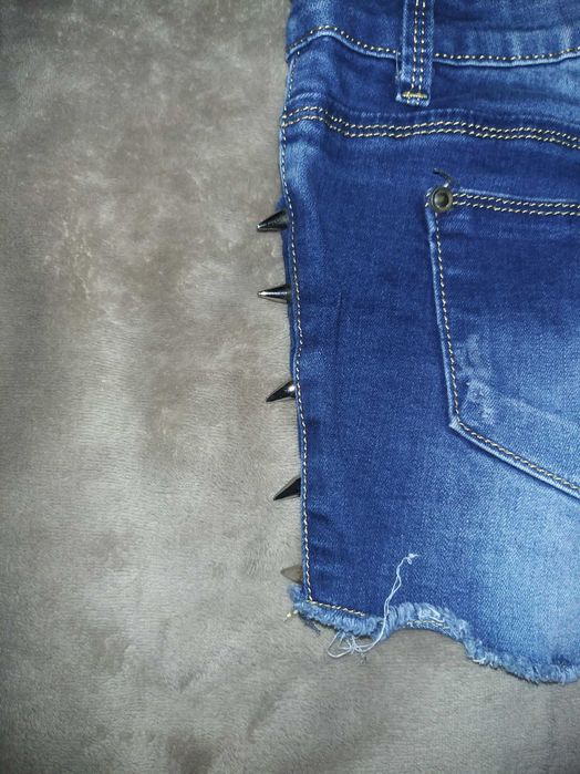 Bardzo Krótkie Spodenki Jeans