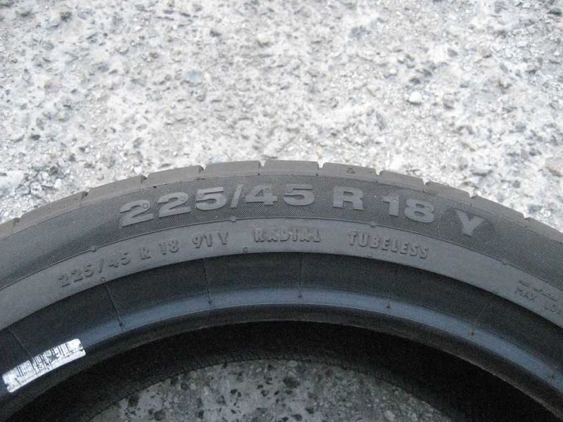 225/45R18 91Y RSC Continental літо 2 штуки протектор 5 мм 65%