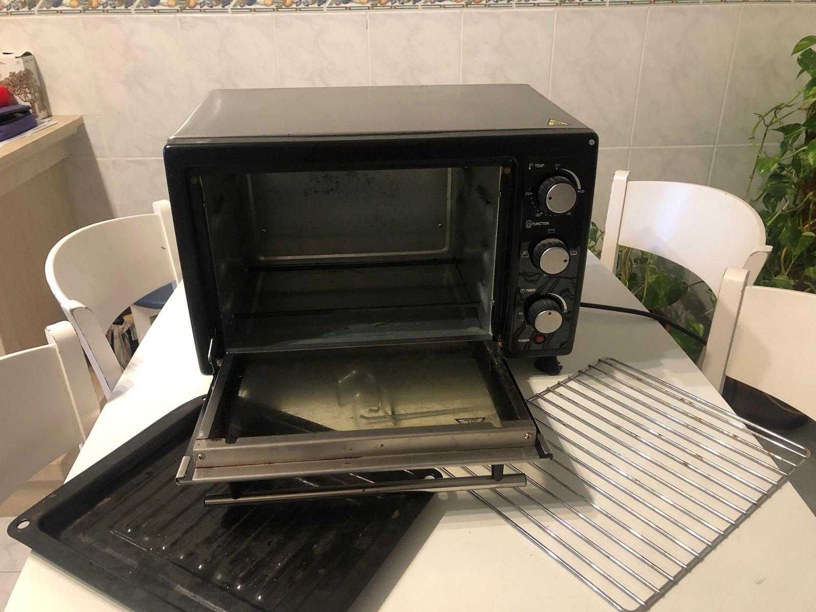 mini forno elétrico