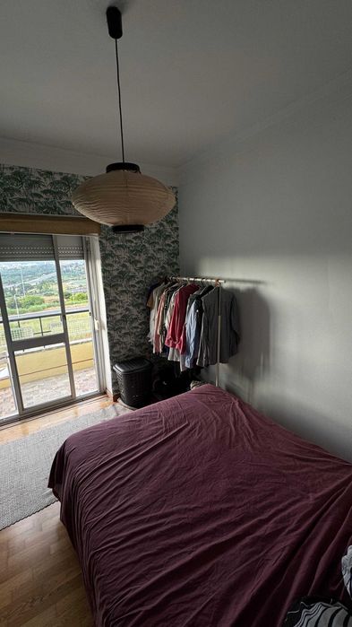 Quarto para alugar Almada com despesas incluídas - 1 caução