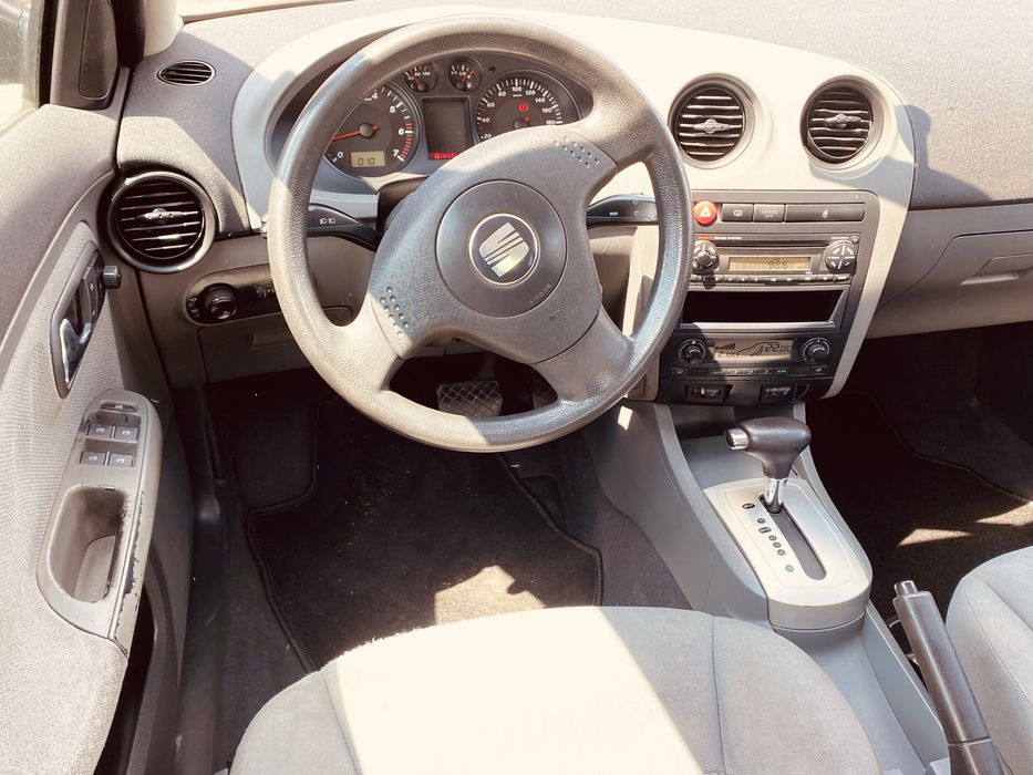 seat ibiza rok2002 poj 1,4 16v kliatmyzacja przeb 167tys AUTOMAT