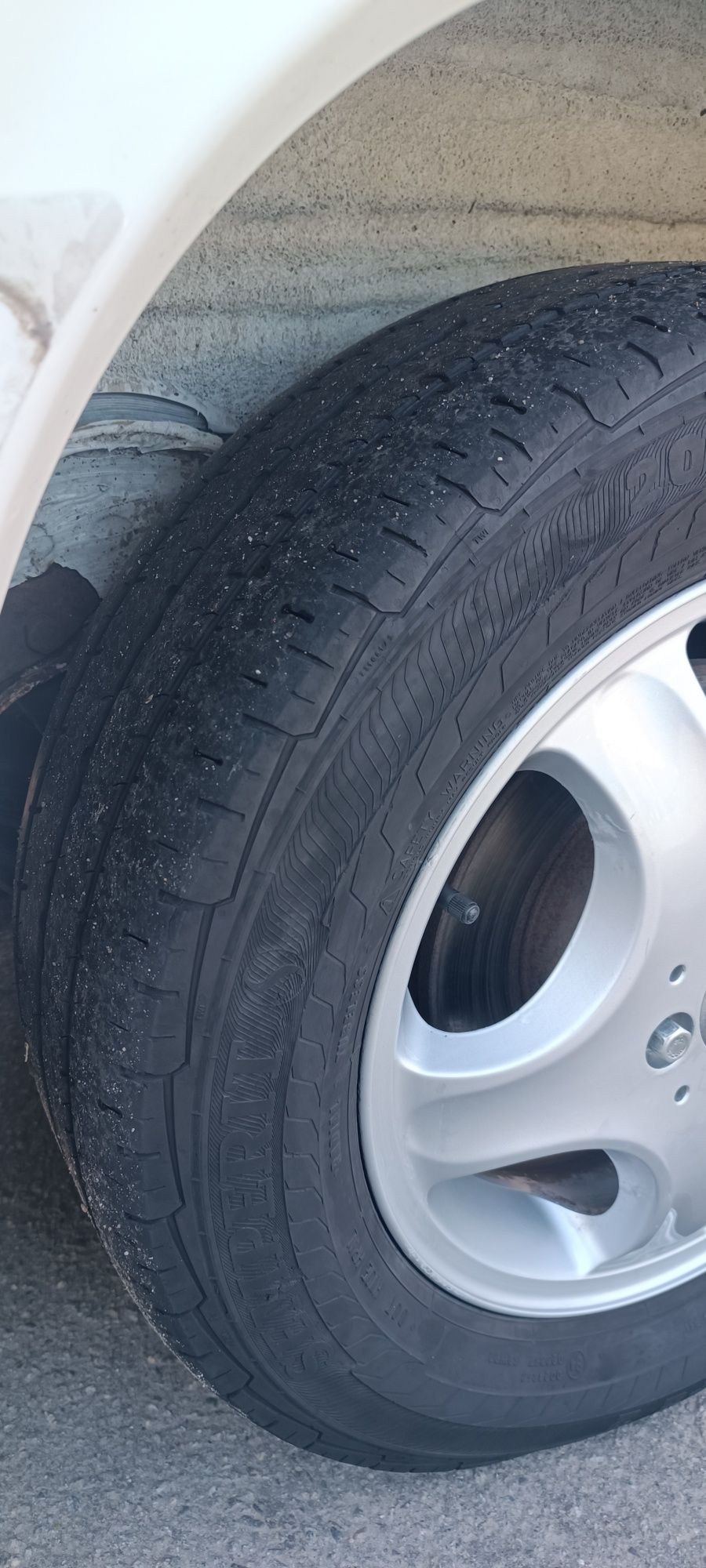 Продам диски 5/112 r15 можна і з резиною.