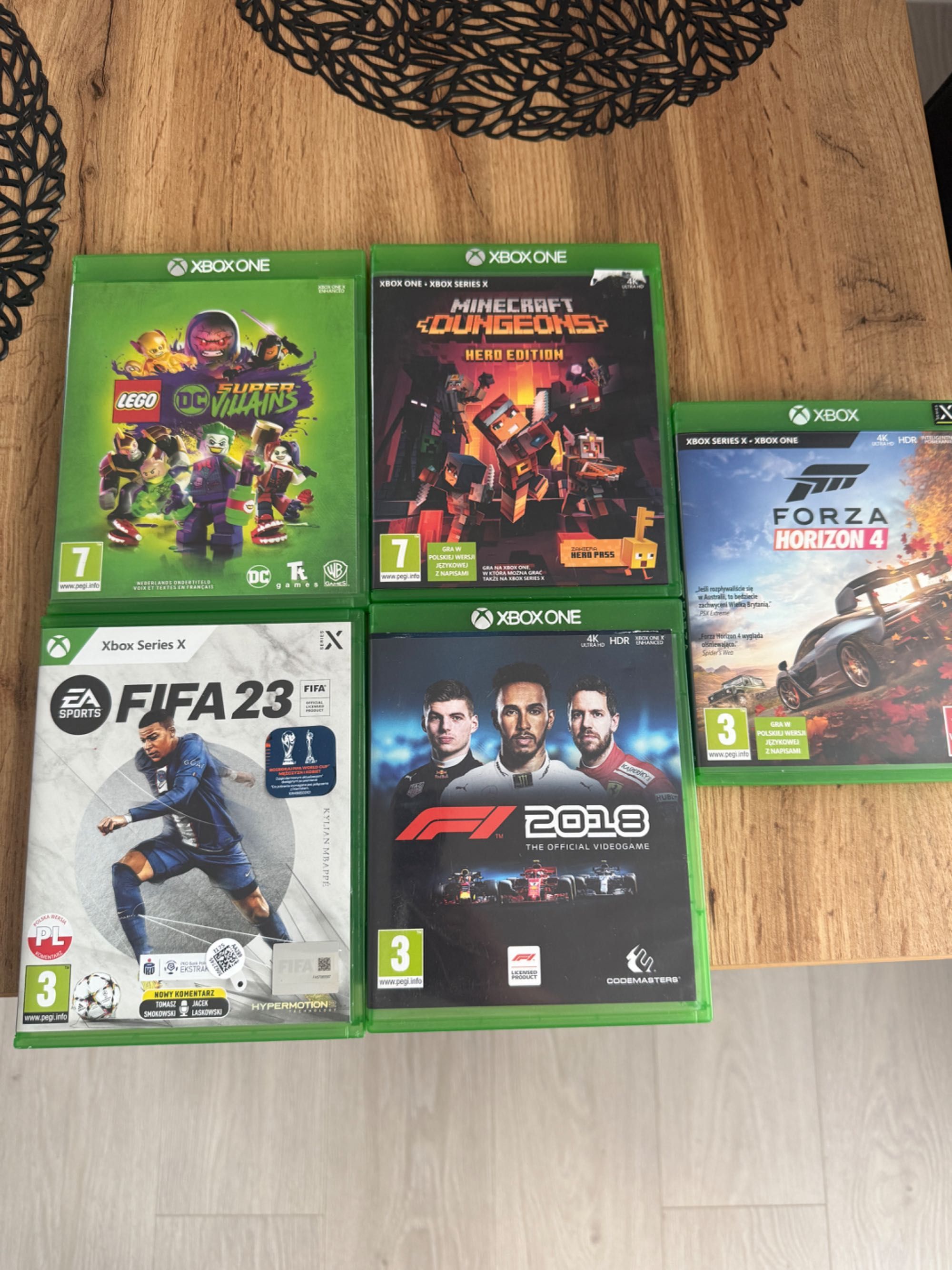 X BOX Series X 1TB. Jak nowy i tanio