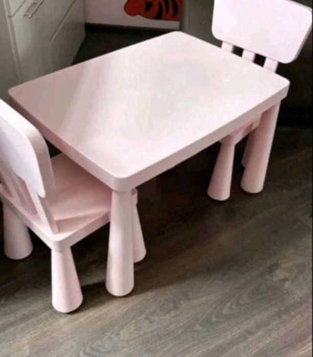 Ікеа столик та стілець