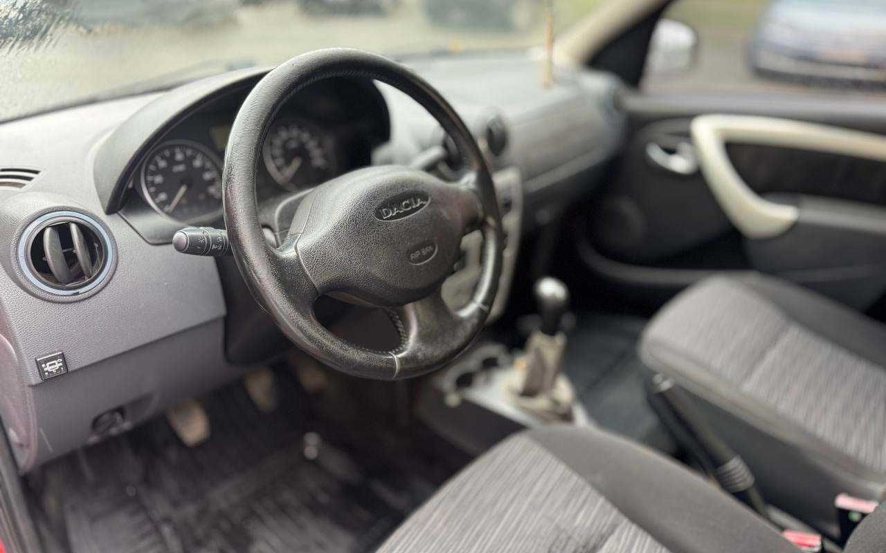 Dacia Logan 2006