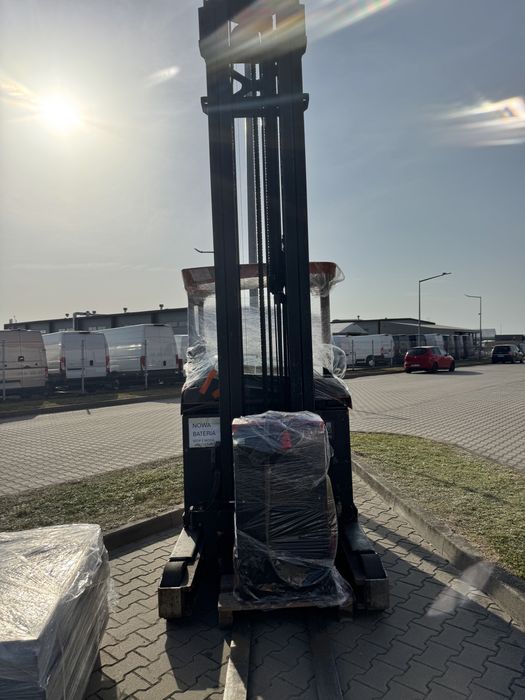 Wynajem Wózek widłowy BT Reflex RRE160 (reach truck)