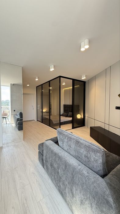 Продам 1 кім Подол Плаза вид на Андріївську церкву