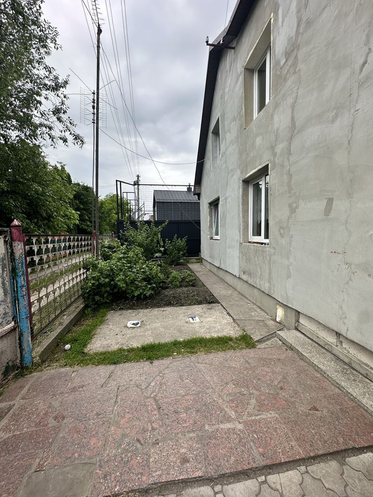 Продаж будинку біля Львова дача