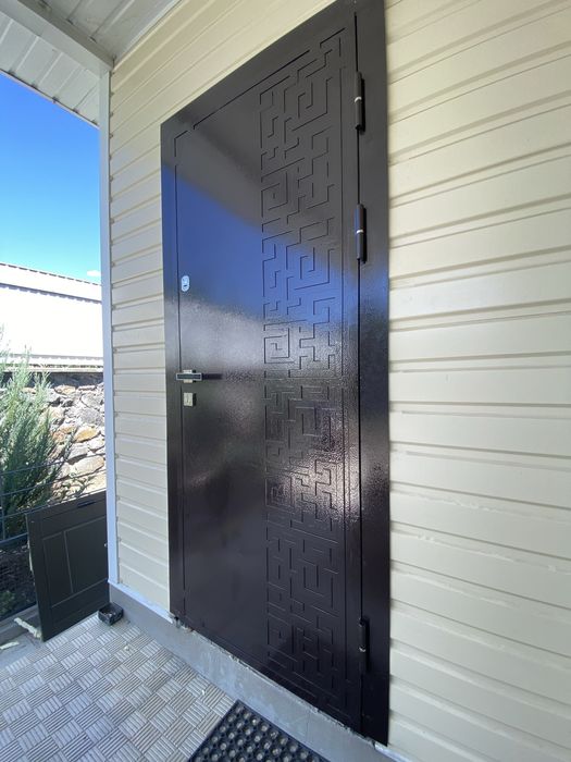 Виготовлення вхідних дверей любого розміру за 3 дні