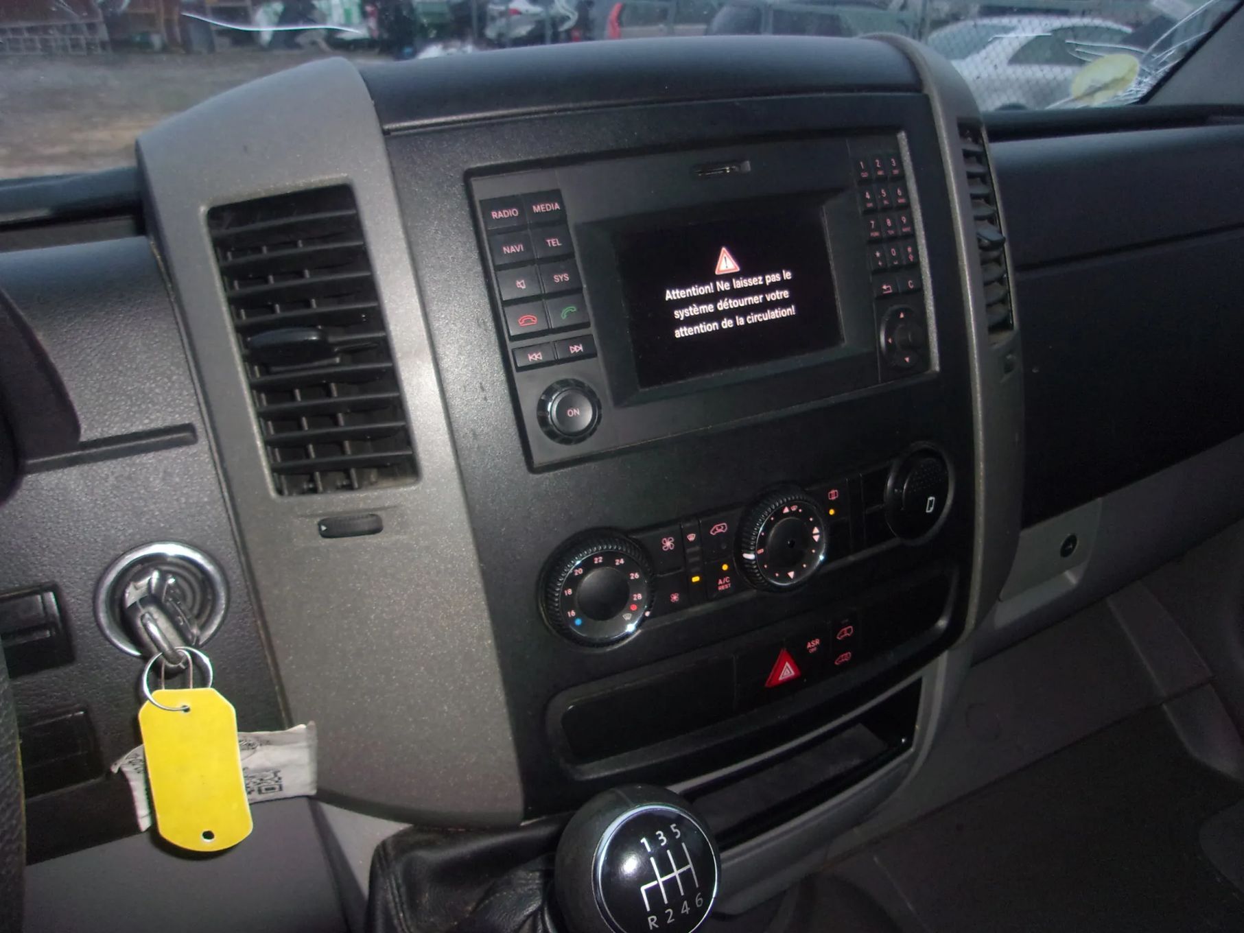 Volkswagen Crafter  135 tys.km. przebiegu, stan tech. b. dobry.