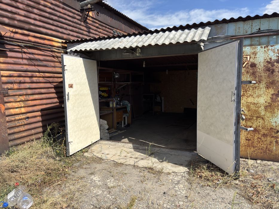 Продам гараж на песках в комунаровском районе