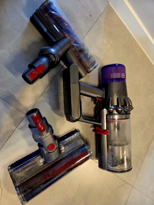 Dyson V11 absolute