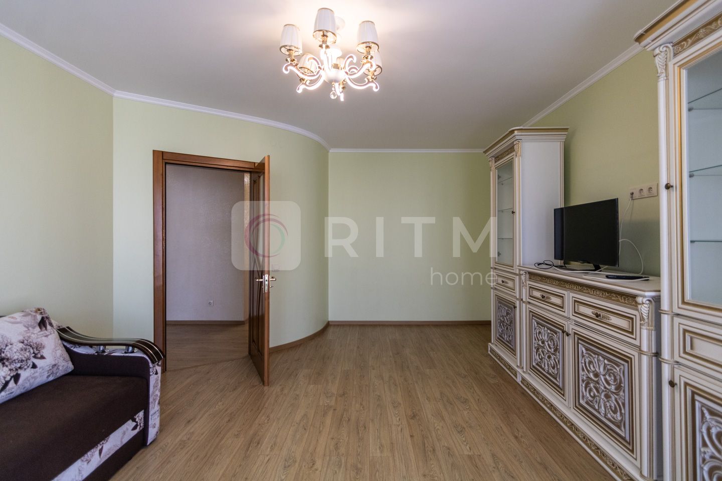 Здається 2-к. кв. з ремонтом, і/о та меблями за вул. Січових Стрільців